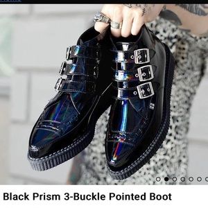 T.U.K Pointed toe ankle boot creepers size 6 women’s